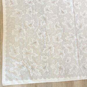 Quaker Lace Cream Tablecloth Rectangle 87”X 87” Leaves Berries Vintage Tradition